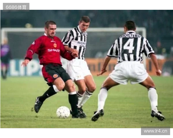 曼晚:阿马德可胜任右翼卫位置,但曼联需再引进一名左翼卫 曼晚:阿马德可胜任右翼卫位置,但曼联需再引进一名左翼卫