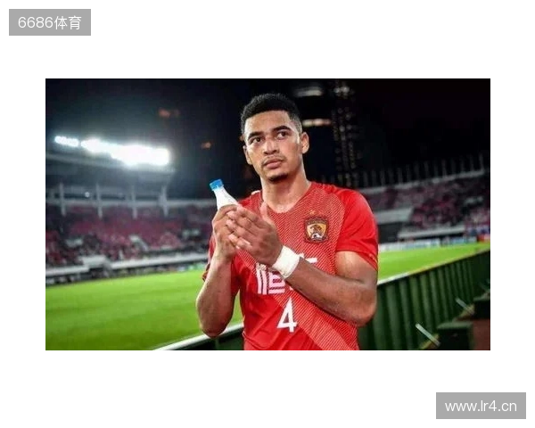 黄希扬:希望在向余望们身上能实现全国球迷的愿望,走向世界杯 黄希扬:希望在向余望们身上能实现全国球迷的愿望,走向世界杯