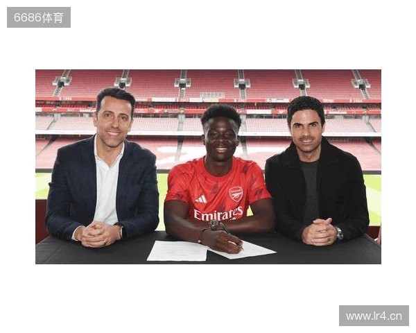 天空:萨卡尚未和阿森纳达成协议,但续约谈判非常积极 天空:萨卡尚未和阿森纳达成协议,但续约谈判非常积极