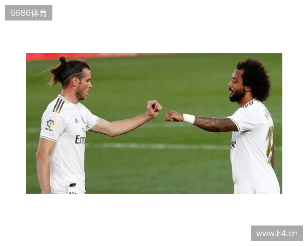 多家媒体：皇马中卫阿拉巴肌肉超负荷，缺席球队今日训练